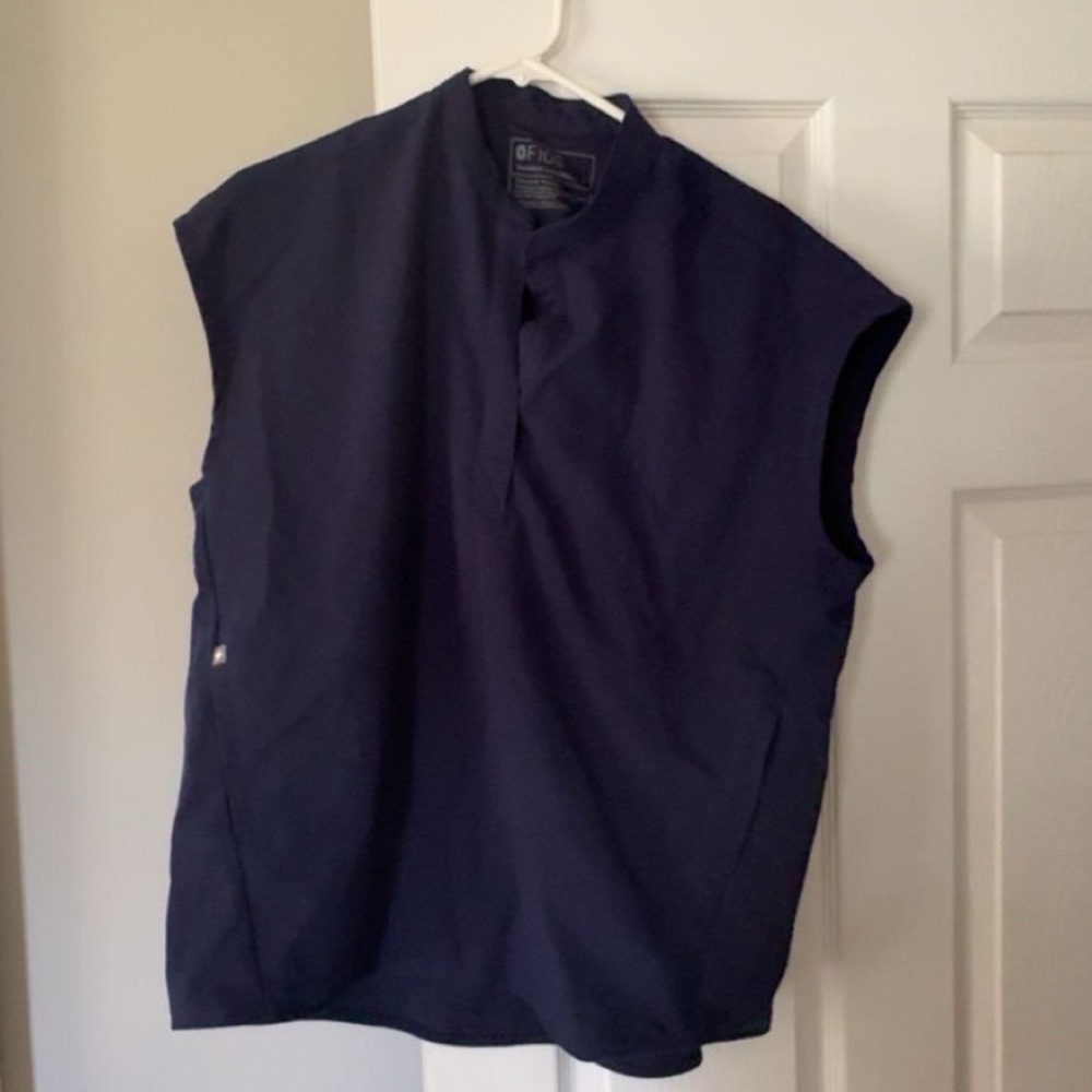 FIGS Rafaela Top in Navy Blue